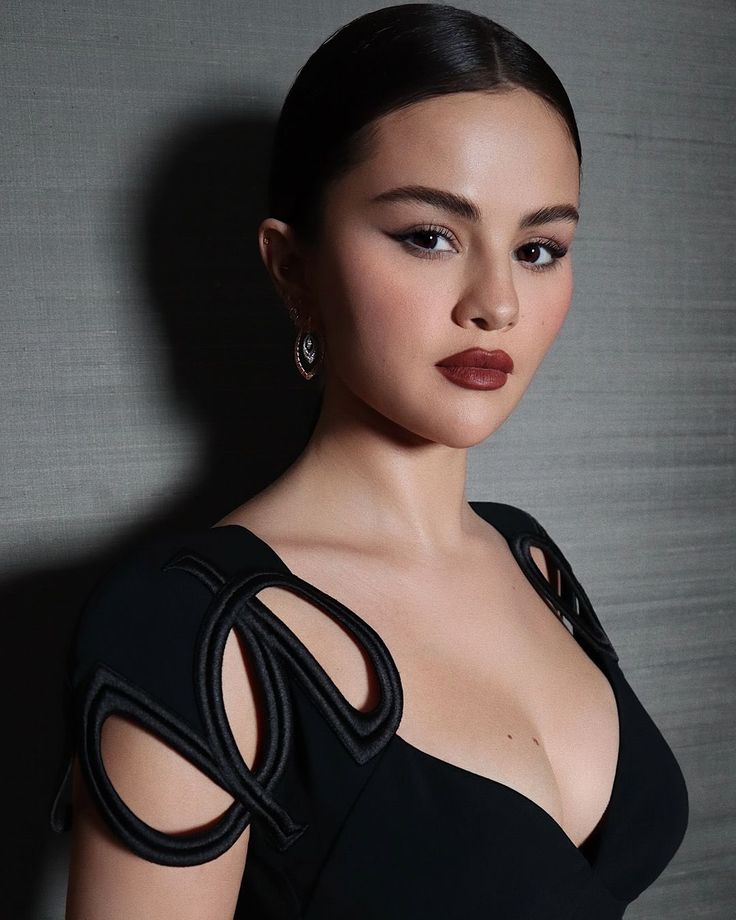 Selena Gomez (1)