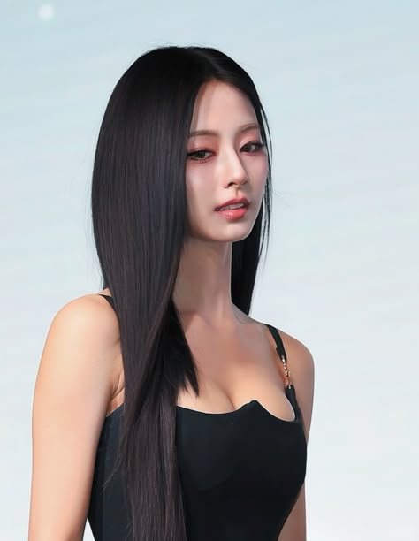 Tzuyu (Twice)
